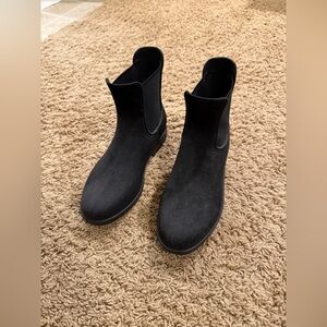 Wet Knot Women’s Waterproof Boots Size 7 Worn Once